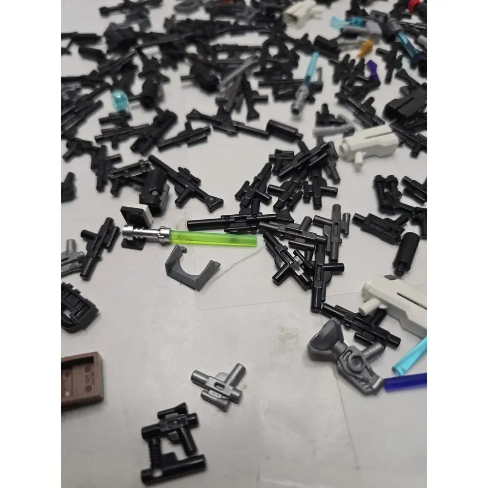 LEGO Star Wars Minifigure Weapons LOT of 150 Plus Minifigure Gun Lightsaber Jedi